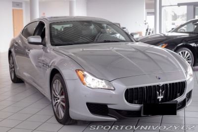 Maserati Quattroporte 