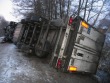 FOTO/VIDEO:Nehoda kamionu,který