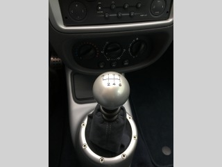 Renault Clio Sport V6 2002