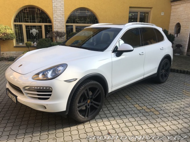 Porsche cayenne 2001