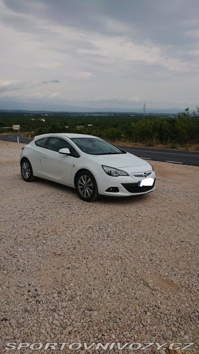 Opel Astra GTC 1.4 Turbo 2012