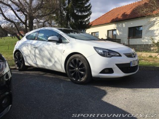 Opel Astra GTC 1.4 Turbo 2012