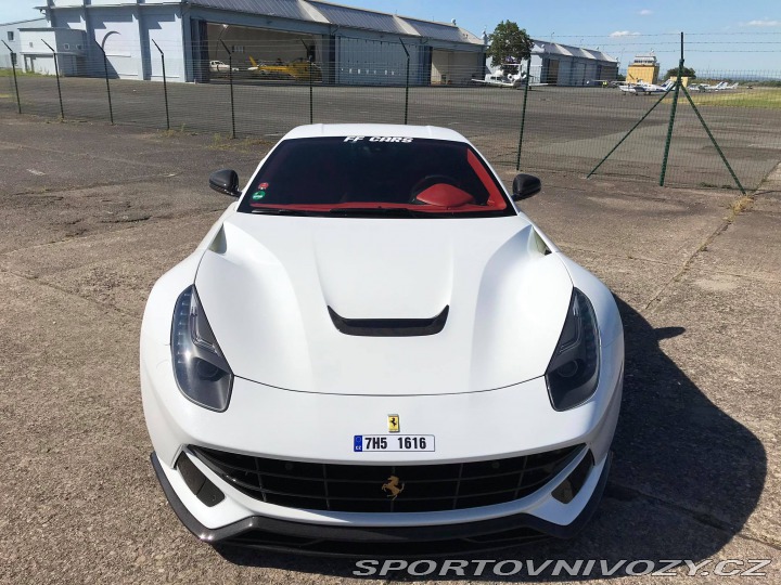 Ferrari F12berlinetta NOVITEC FULL CARBON 2013