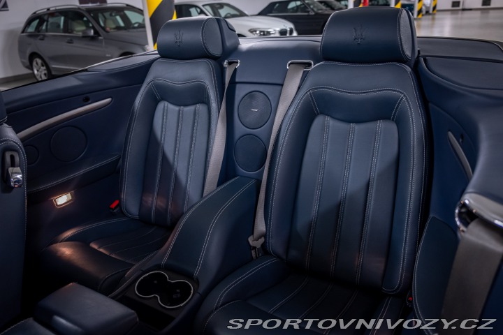 Maserati GranCabrio 4.7 2011