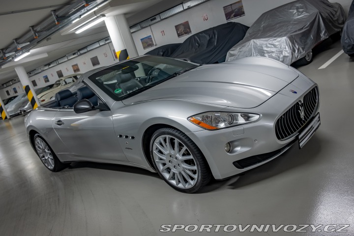 Maserati GranCabrio 4.7 2011