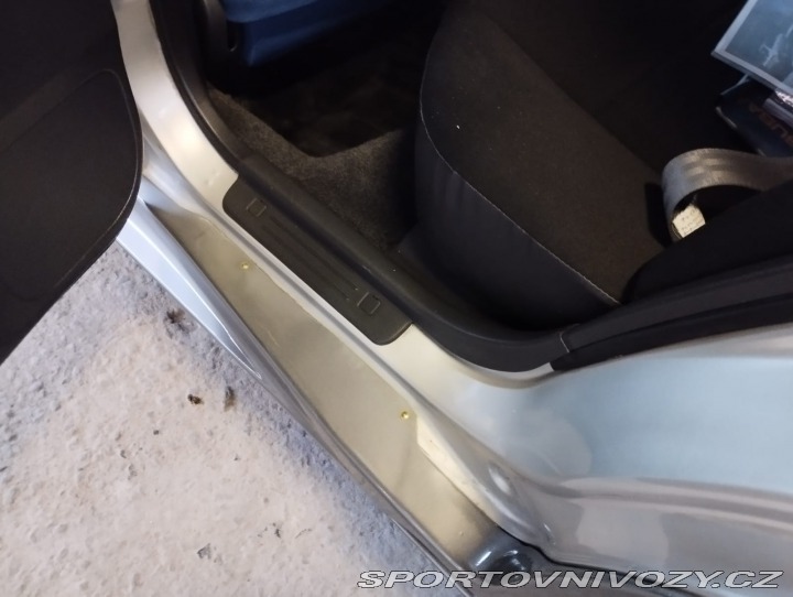 Subaru Impreza STi S201 JDM RHD DCCD č.2 2000