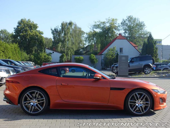 Jaguar F-Type 5,0 V8 R-Dynamic P450 4x4 2022