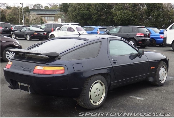 Porsche 928 S4 pěkné auto, EU verze 1994