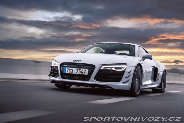 Audi R8 Facelift-5.2 V10,S-tronic 2013