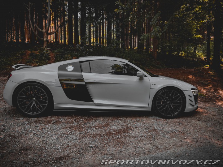 Audi R8 Facelift-5.2 V10,S-tronic 2013