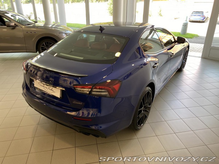 Maserati Ghibli SQ4 316kW Modena S 2021