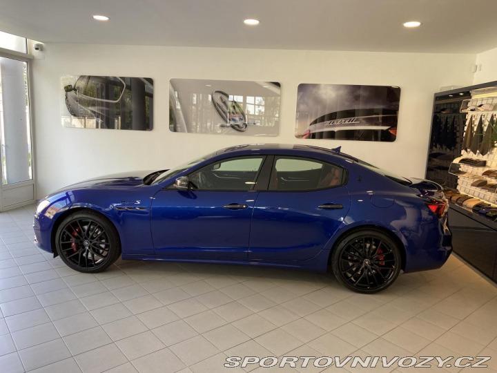 Maserati Ghibli SQ4 316kW Modena S 2021