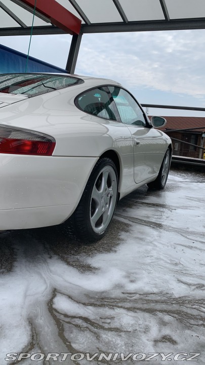 Porsche 911 996 Carrera 4 2001 po GO 2001