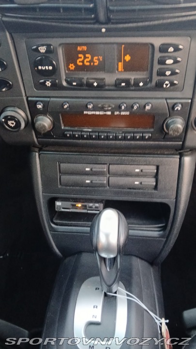 Porsche 911 996 Carrera 4 2001 po GO 2001