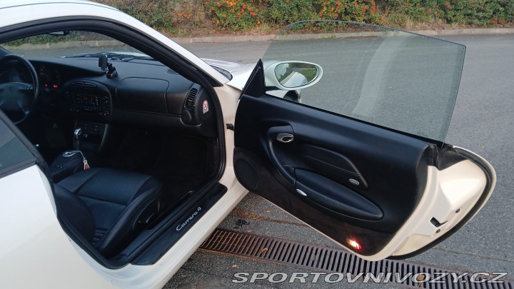 Porsche 911 996 Carrera 4 2001 po GO 2001