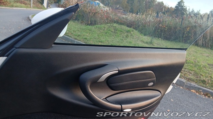 Porsche 911 996 Carrera 4 2001 po GO 2001