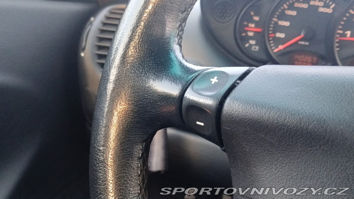 Porsche 911 996 Carrera 4 2001 po GO 2001