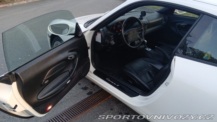Porsche 911 996 Carrera 4 2001 po GO 2001