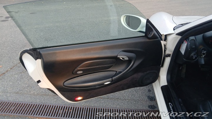 Porsche 911 996 Carrera 4 2001 po GO 2001