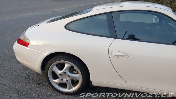 Porsche 911 996 Carrera 4 2001 po GO 2001