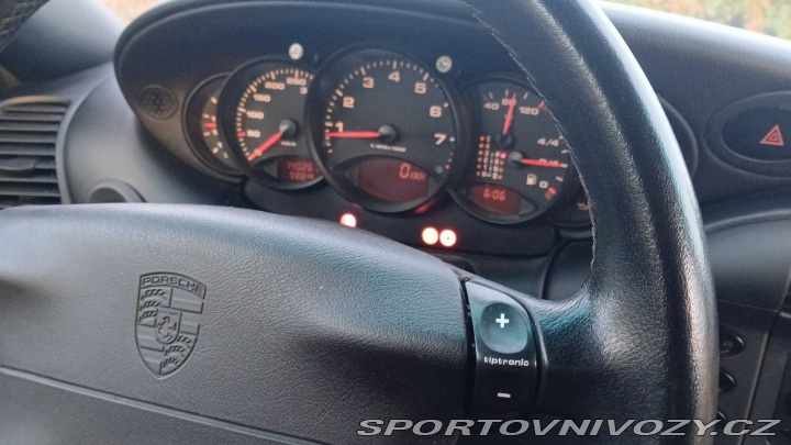 Porsche 911 996 Carrera 4 2001 po GO 2001