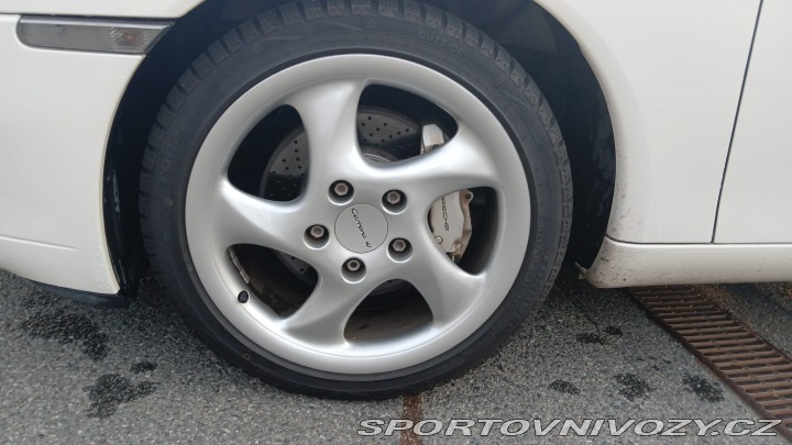 Porsche 911 996 Carrera 4 2001 po GO 2001