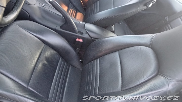 Porsche 911 996 Carrera 4 2001 po GO 2001