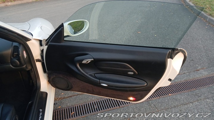 Porsche 911 996 Carrera 4 2001 po GO 2001
