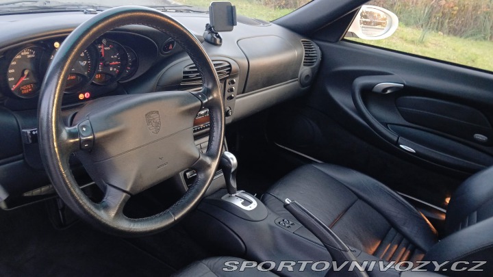 Porsche 911 996 Carrera 4 2001 po GO 2001