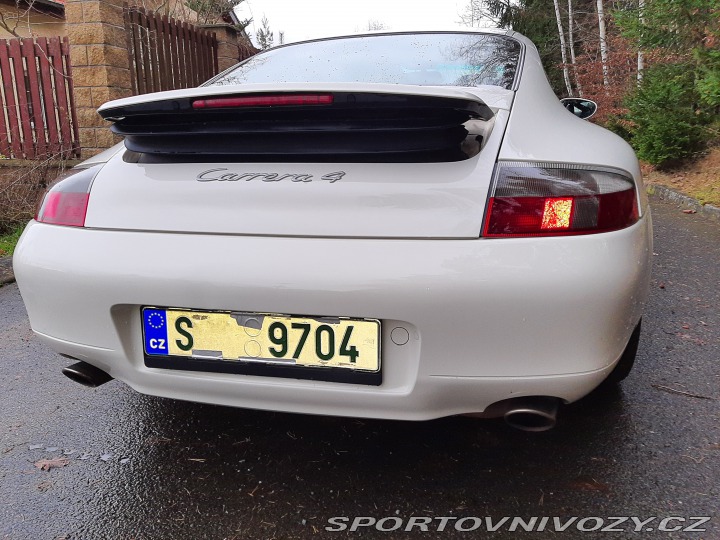 Porsche 911 996 Carrera 4 2001 po GO 2001