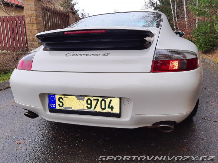 Porsche 911 996 Carrera 4 2001 po GO 2001