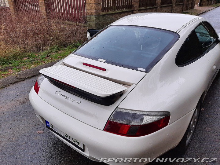 Porsche 911 996 Carrera 4 2001 po GO 2001