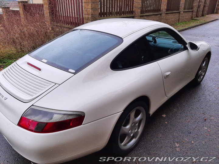 Porsche 911 996 Carrera 4 2001 po GO 2001