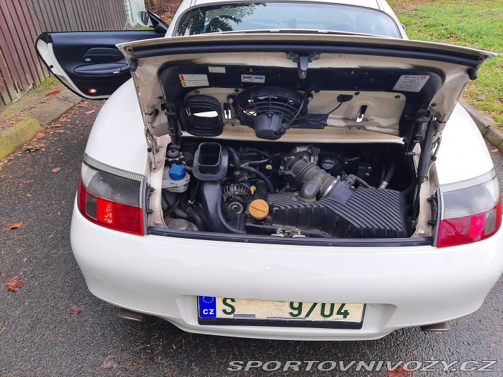 Porsche 911 996 Carrera 4 2001 po GO 2001