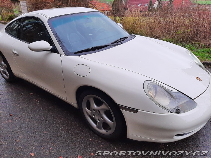 Porsche 911 996 Carrera 4 2001 po GO 2001