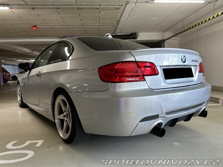 BMW 3 335 is E92 M SPORT origo 2010