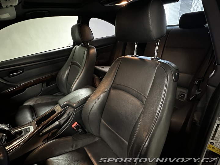 BMW 3 335 is E92 M SPORT origo 2010