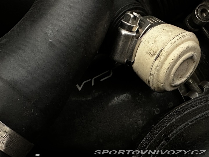 BMW 3 335 is E92 M SPORT origo 2010