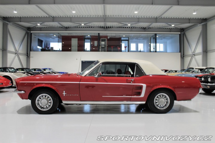 Ford Mustang Coupe V8, V ČR 1967