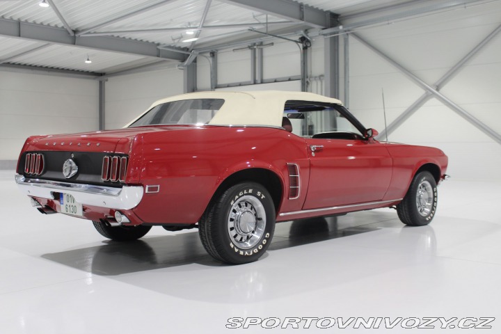 Ford Mustang Manual, V ČR 1969