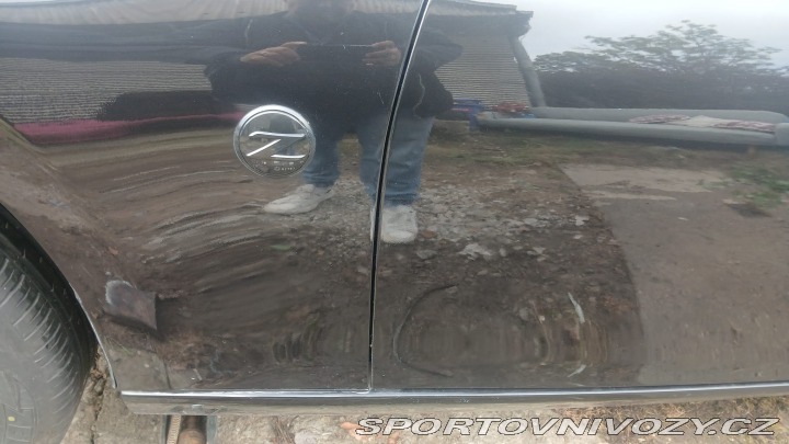 Nissan 370 Z byl krásný, hav. Málo km 2014