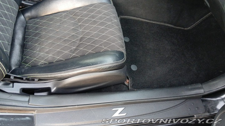 Nissan 370 Z krásný, facelift, málo km 2014