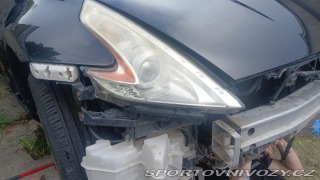 Nissan 370 Z byl krásný, hav. Málo km 2014