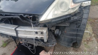 Nissan 370 Z byl krásný, hav. Málo km 2014