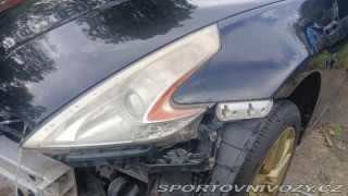 Nissan 370 Z byl krásný, hav. Málo km 2014