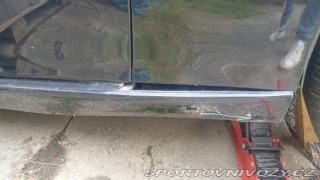 Nissan 370 Z byl krásný, hav. Málo km 2014