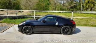 Nissan 370 Z krásný, facelift, málo km 2014