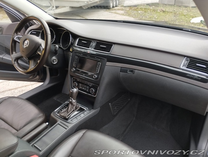 Škoda Ostatní modely Superb V6 3.6 2014 Laurin 2014