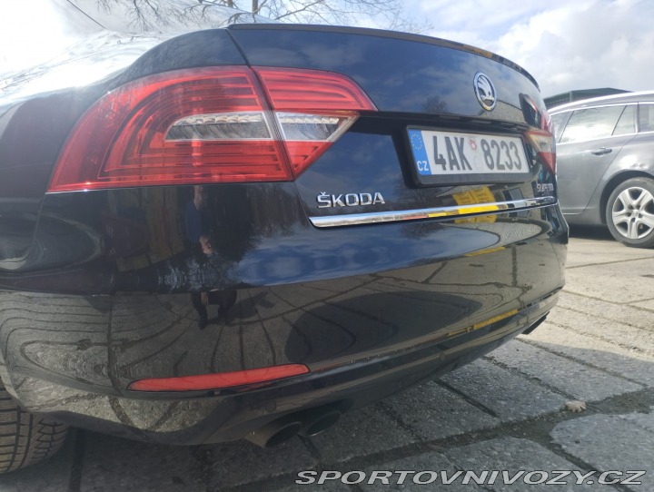 Škoda Superb V6 3.6 2014 Laurin 2014