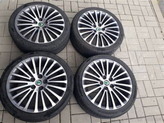 Škoda Superb V6 3.6 2014 Laurin 2014